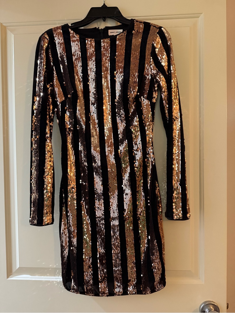 Sunset and Spring Sequin Stripe Long-Sleeve Midi Dress - Black & Gold